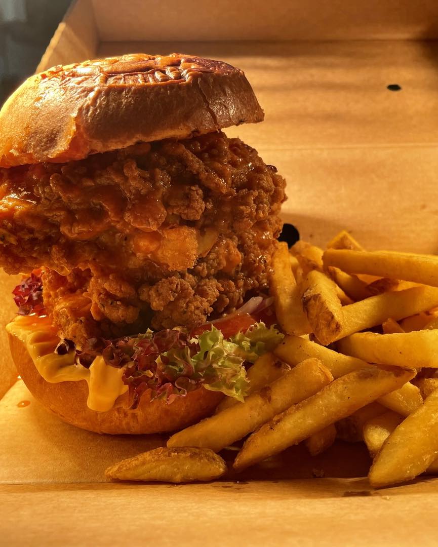Bar and grill delivery in Faversham