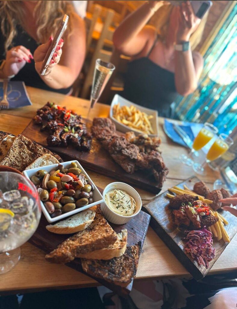 Christmas bottomless brunch in Faversham